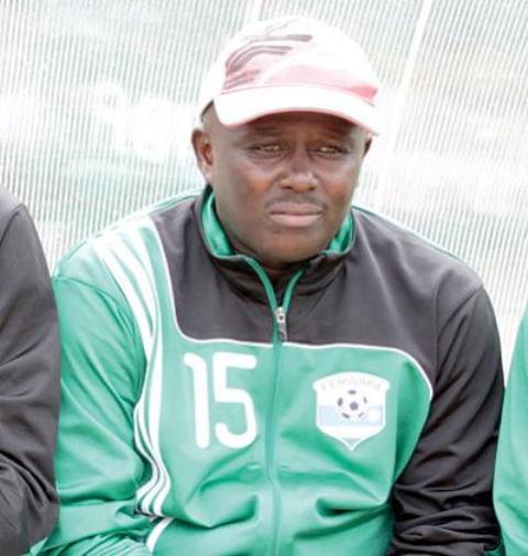 Ntagwabira ybaye umutoza wungirije mu ikipe y'igihugu yakinnye igikombe cy'Afurika mu 2004 muri Tuniziya