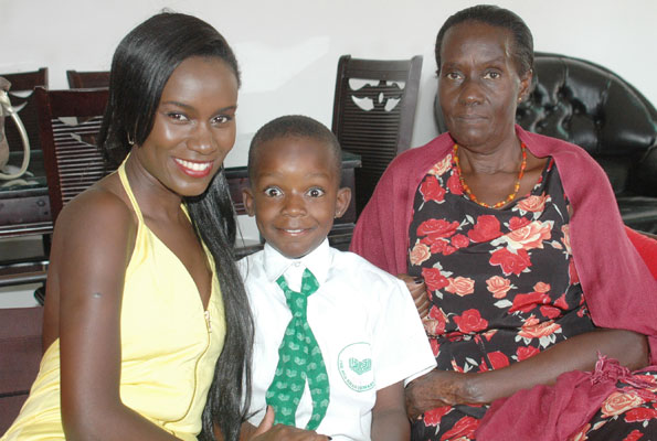 Kuva Keron yapfa ni ubwa mbere Juliana agiye gukorera igitaramo hanze ya Uganda