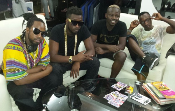 Urban Boyz babonanye n'umwe mu banyamideli bakomeye muri Uganda