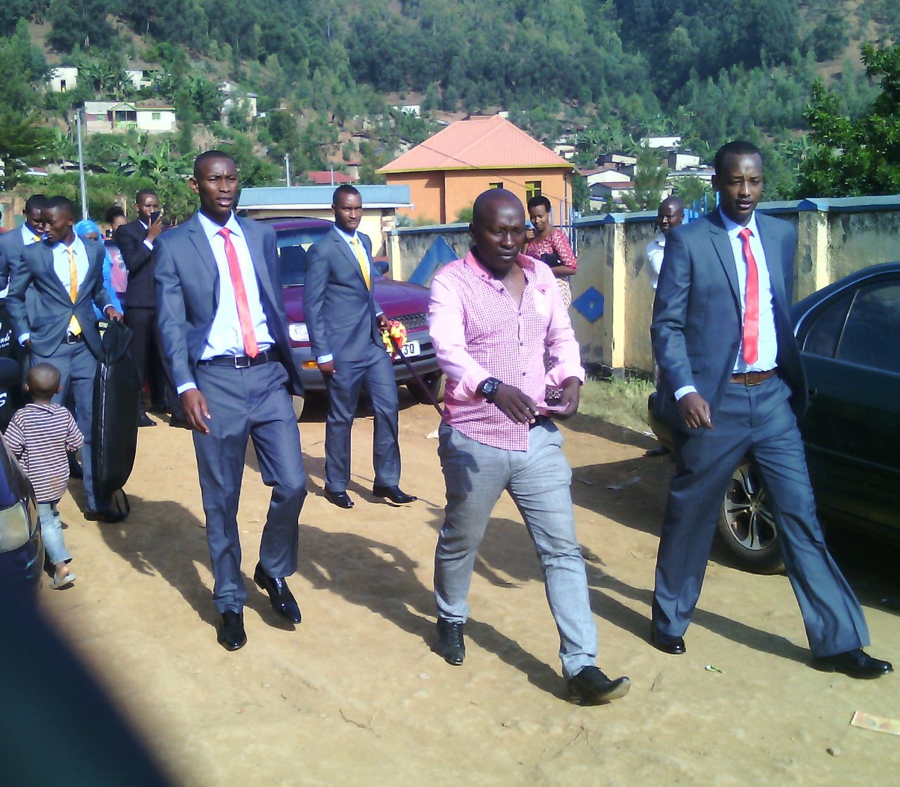 Migi yajyanye icyizere cyinshi Kicukiro ajya kuzana umugeni we