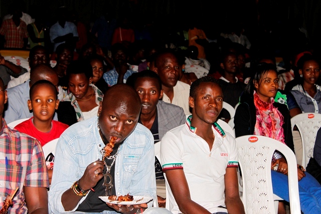 Dr Claude asigaye agaragara mu birori byinshi ari wenyine
