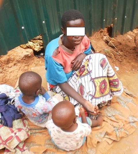 Gusabiriza witwaje abana ngo abantu bakugirire impuhwe na byo bihanwa nko guhungabanya umudendezo w'igihugu