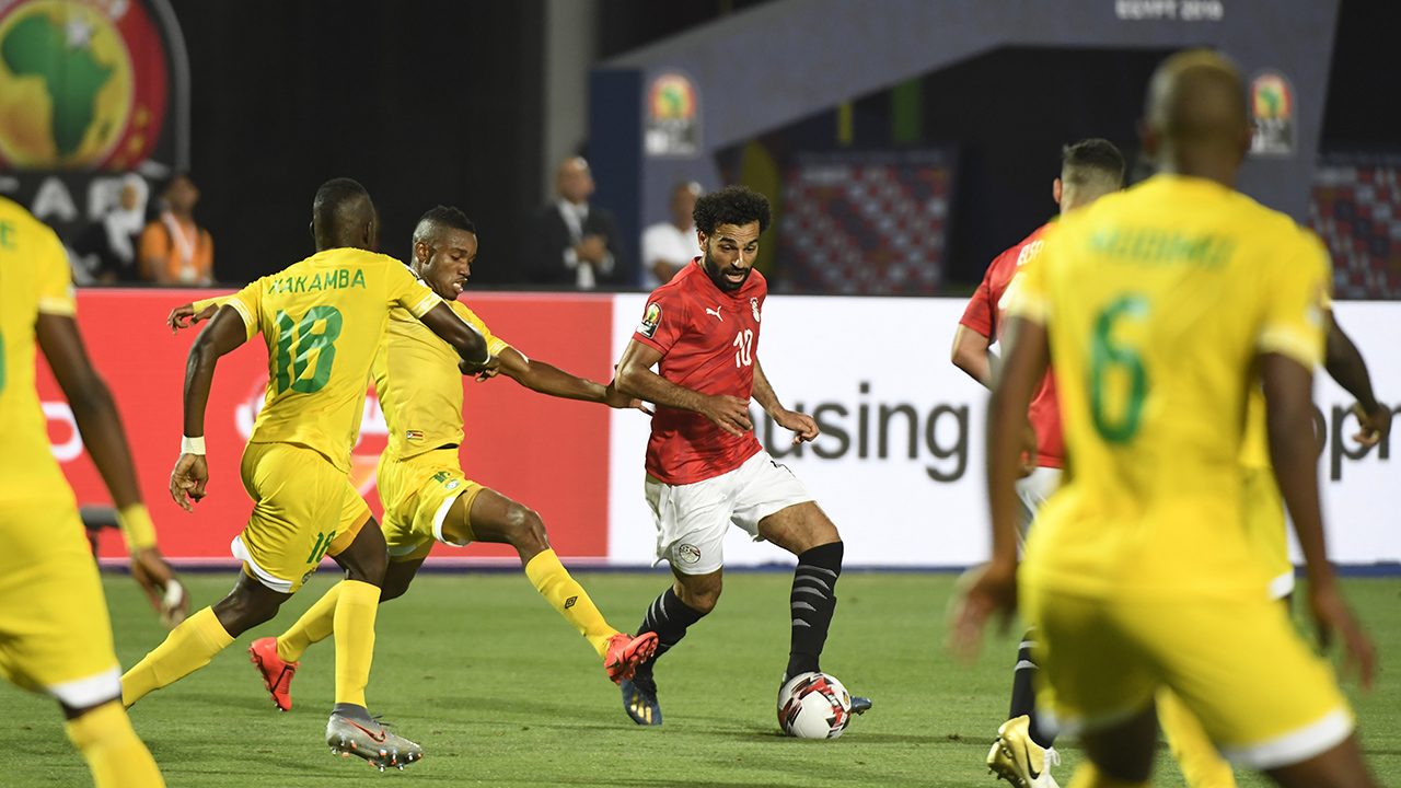 Mohamed Salah yacungirwaga hafi n'abakinnyi ba Zimbabwe