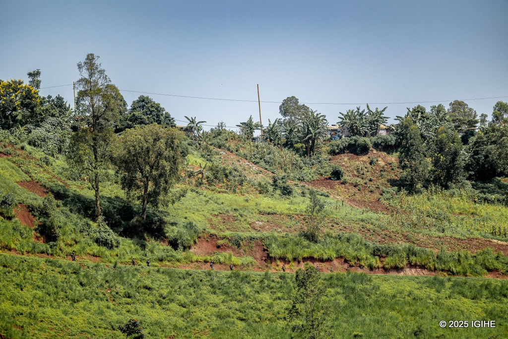 Abasirikare ba M23 batemberaga hakurya ku musozi, bagenzura umutekano ku ruhande rwa RDC
