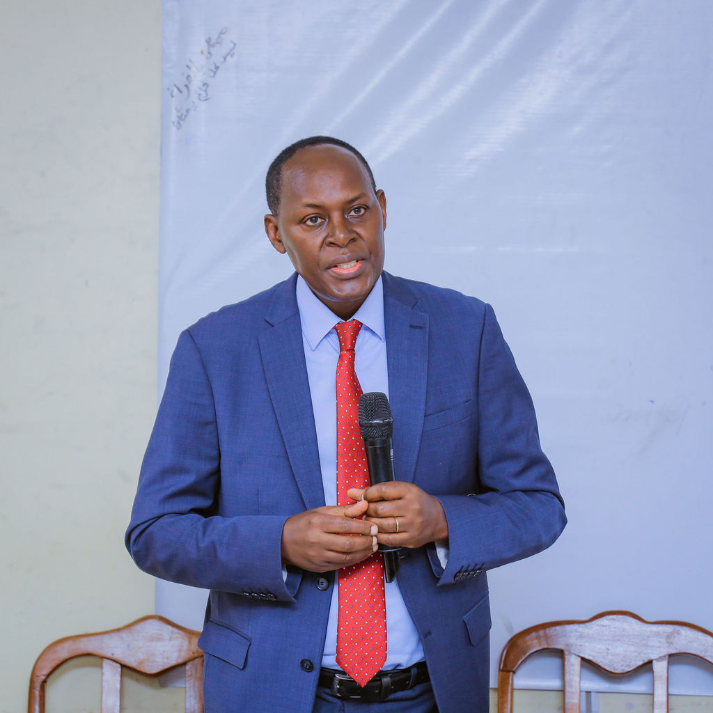 Dr. Ntezilyayo Faustin wabaye Perezida w'Urukiko rw'Ikirenga, yasabye abanyeshuri gushyira imbaraga mu masomo yabo