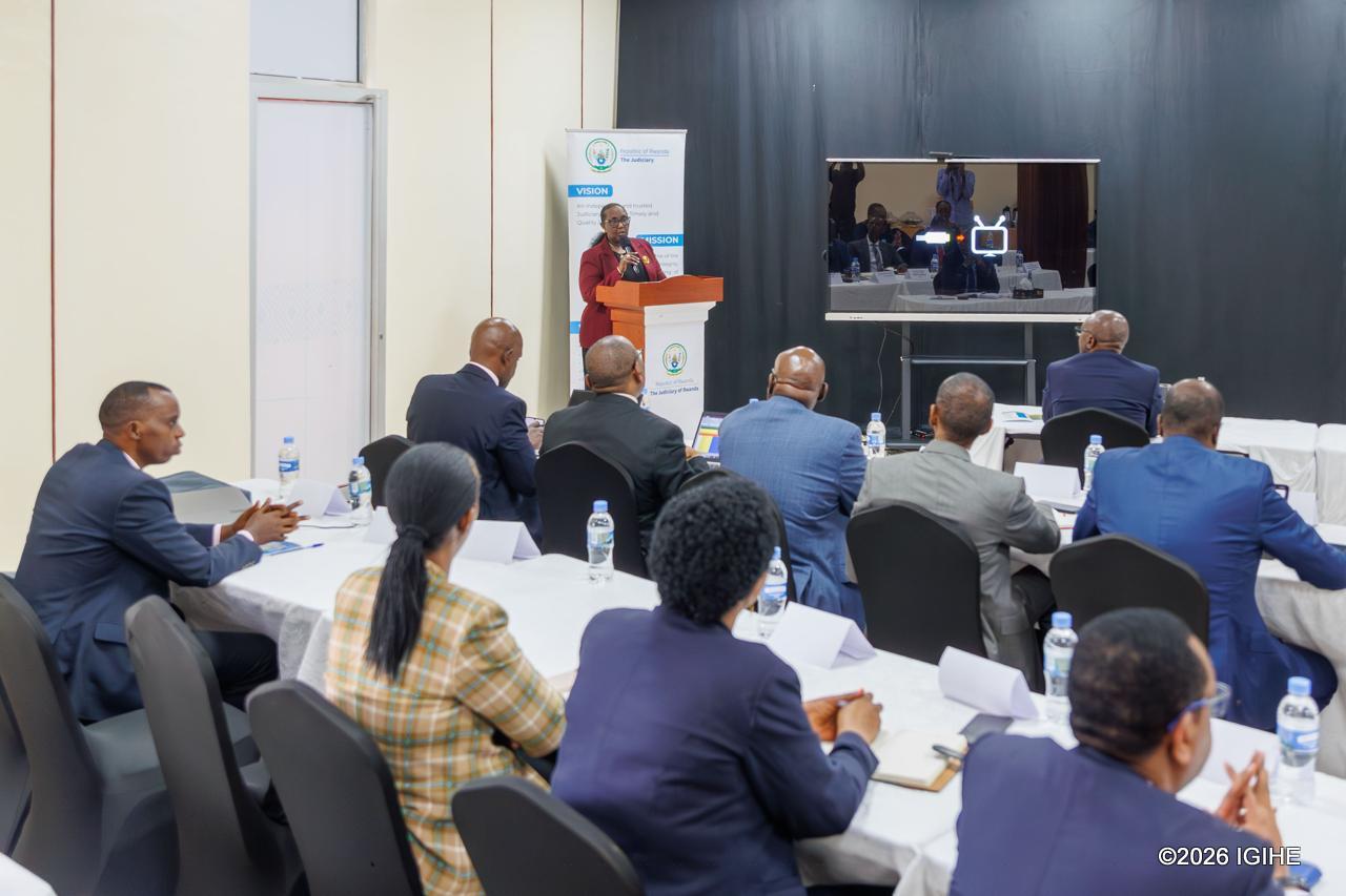 Ibigo by'ubwishingizi byeretswe ko bikwiye guhitamo ubuhuza aho gusiragira mu nkiko