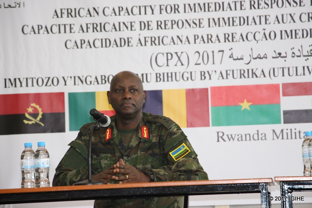 Maj Gen Jacques Musemakweli, umugaba mukuru w'Ingabo z'u Rwanda zirwanira ku butaka