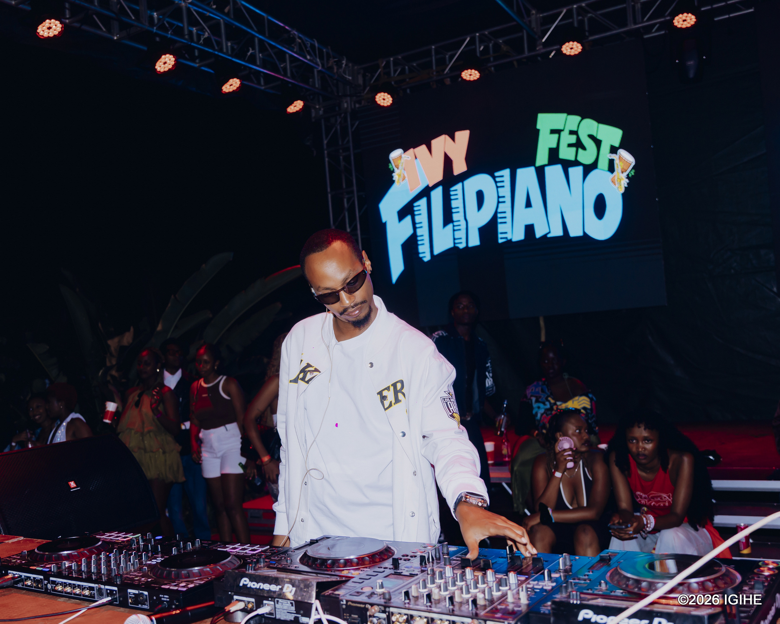 DJ Tyga ni umwe mu Banyarwanda bacuranze muri iki gitaramo