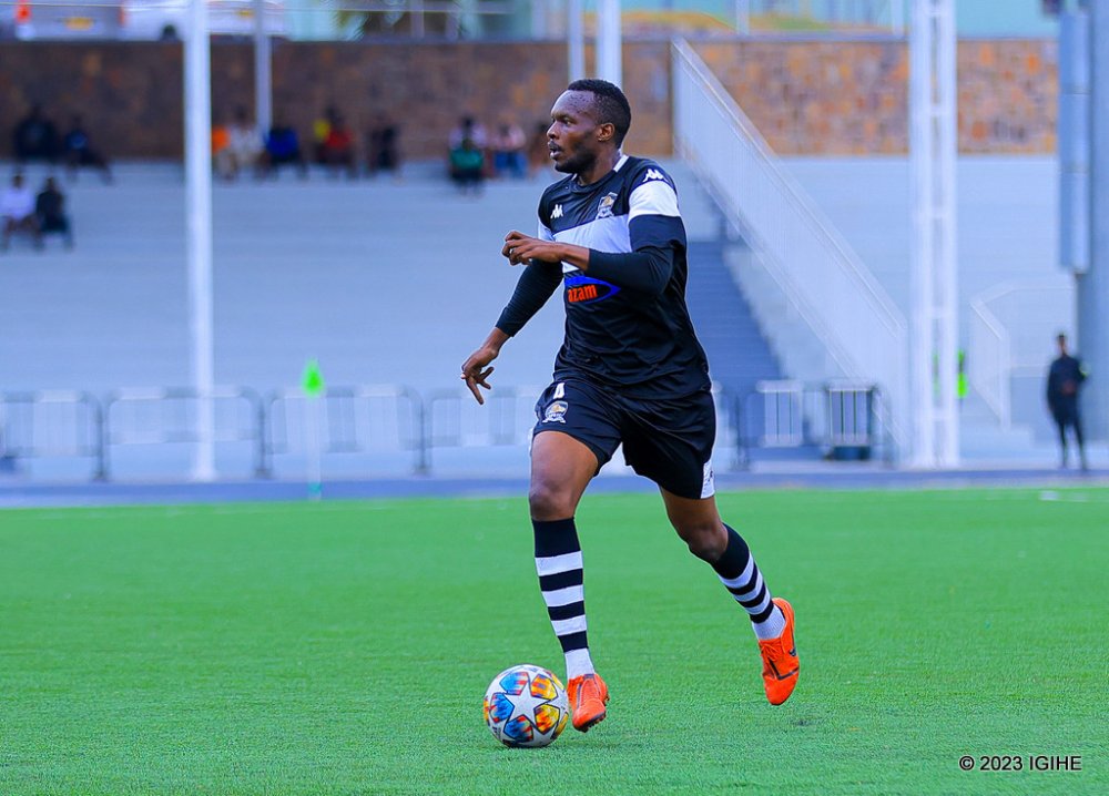Taddeo Lwanga yavuze ko byose bigishoboka mbere yo guhura na Pyramids FC