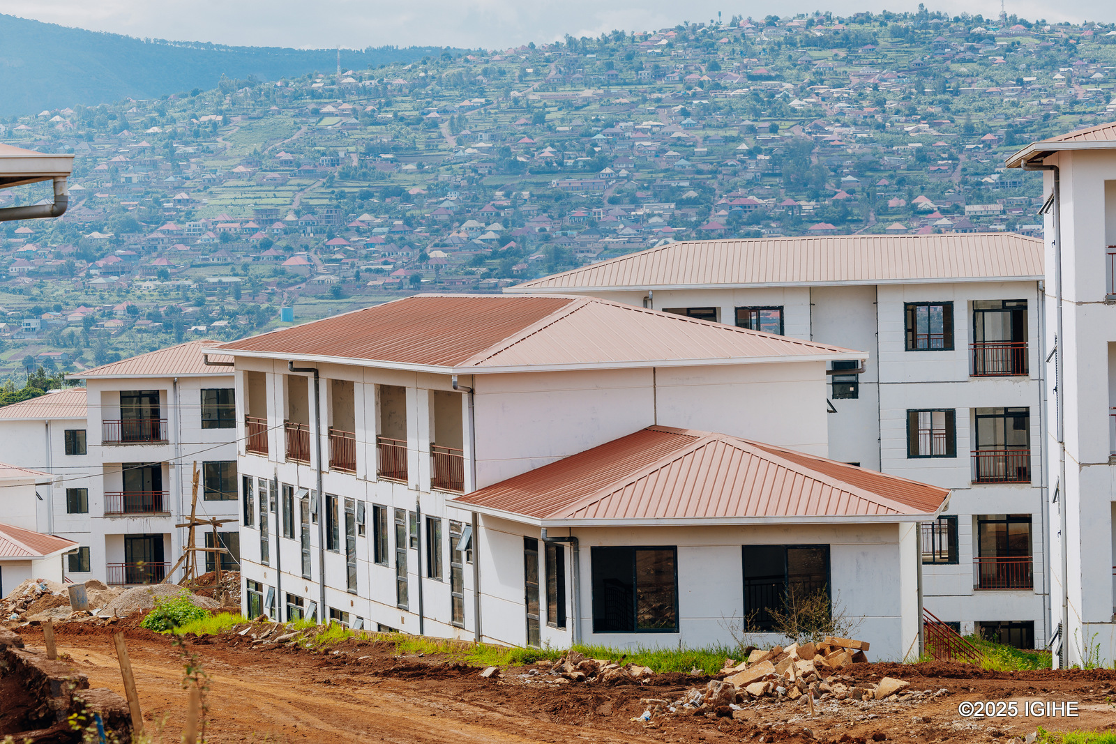 Muri Heza Estate hanateguwe inzu zizwi nka Townhouse ziri mu moko abiri
