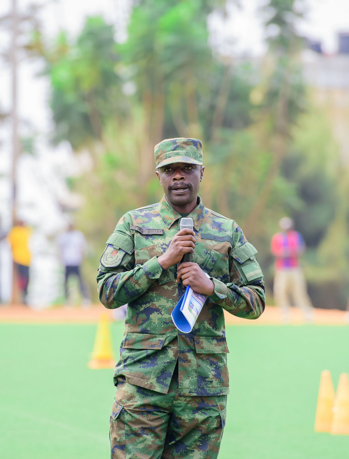 MINADEF yaganirije abana ku gukunda igihugu