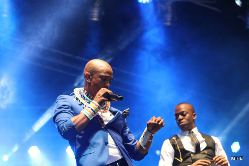 Theo Kgosinkwe wo muri Mafikizolo ni we wabanje kugera kuri stage
