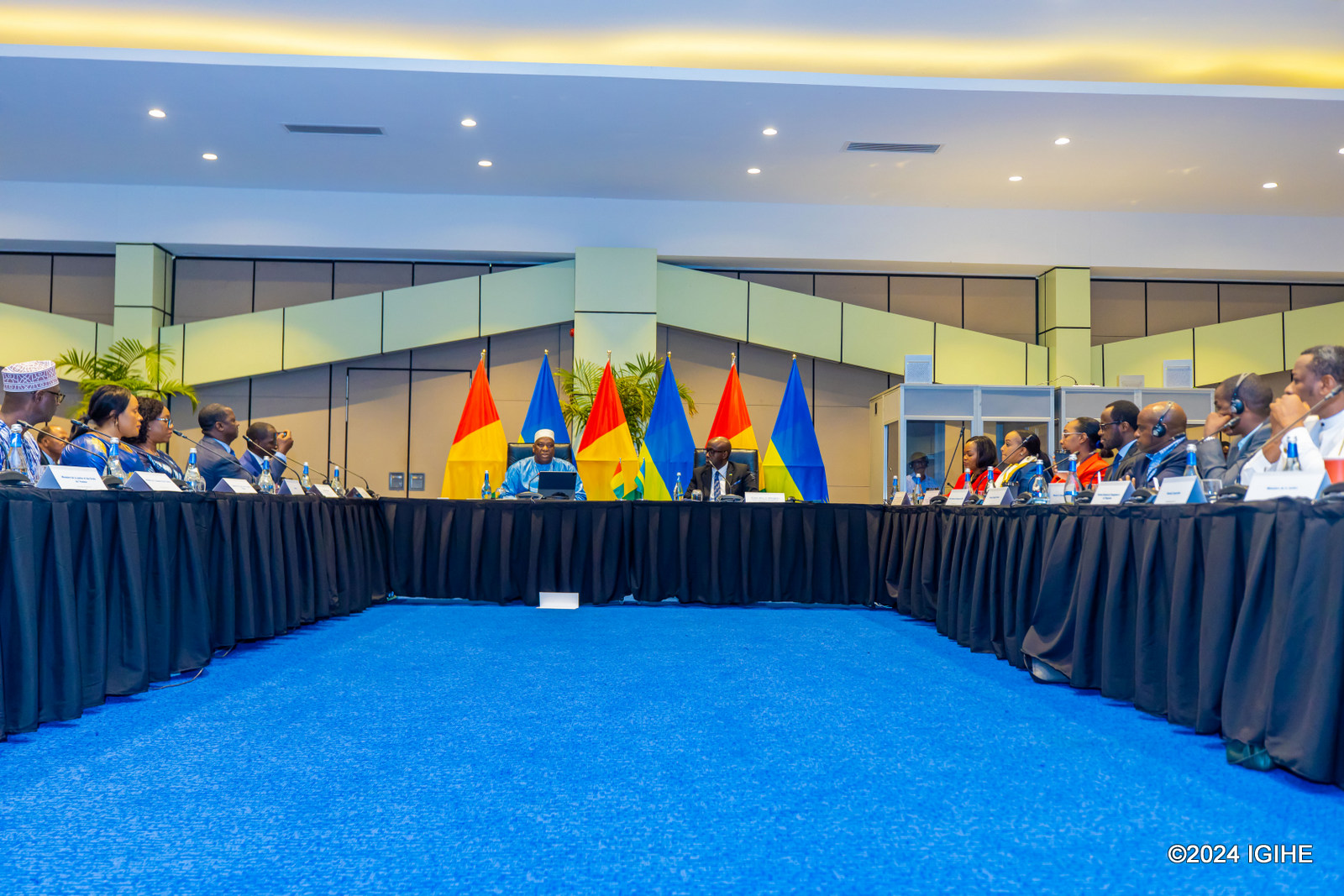 Hari abagize itsinda ry'u Rwanda na Guinea bakomeje kwiga uko ibihugu byombi byakagura imikoranire