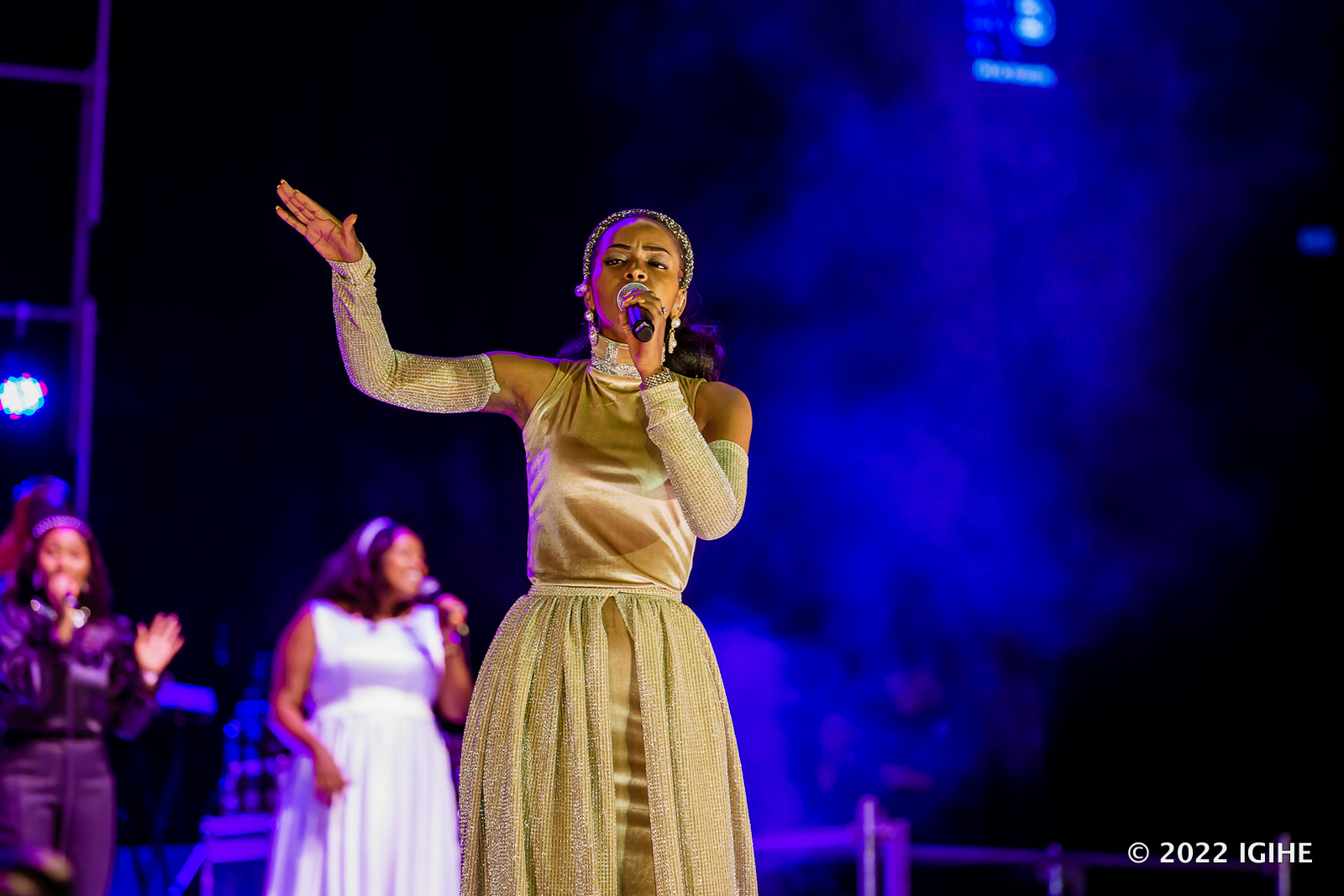 Umuramyi Anet Murava yaririmbye mu gitaramo cya Israel Mbonyi