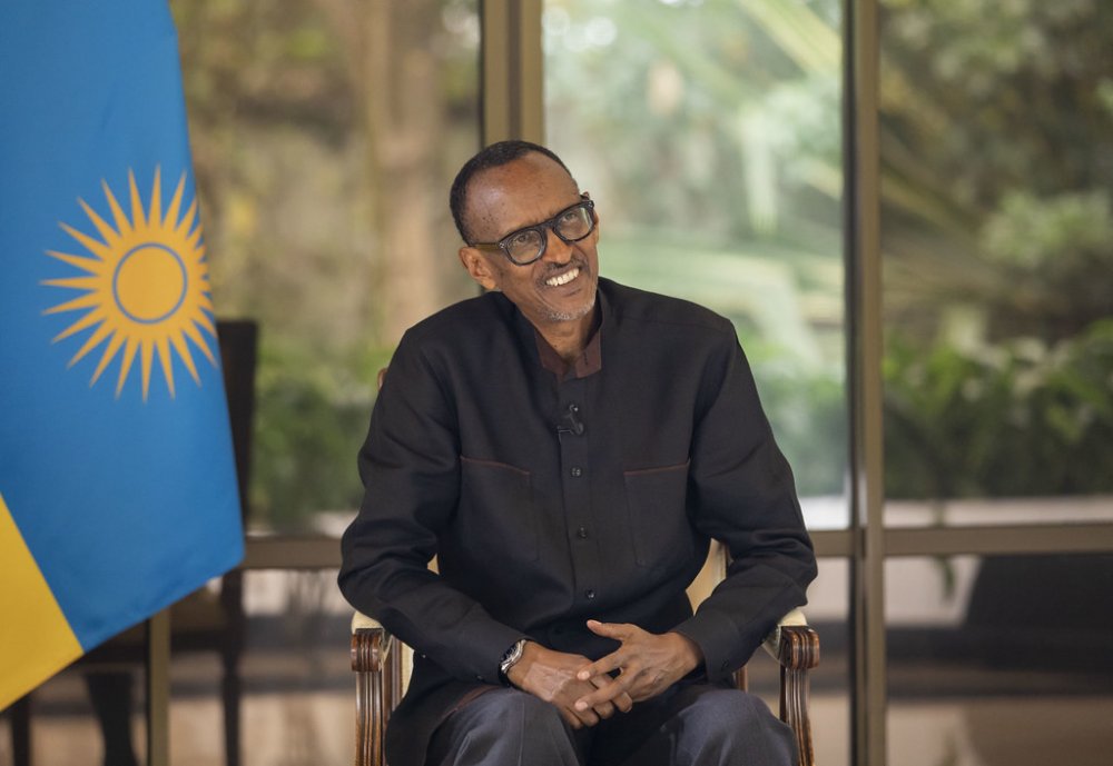 Perezida Kagame yifurije ababyeyi b'abagore umunsi mwiza