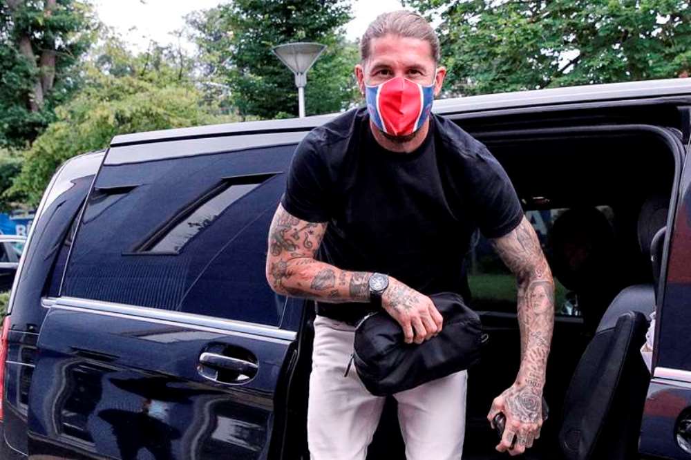 Sergio Ramos agera ku kibuga cy'imyitozo cya Paris Saint-Germain