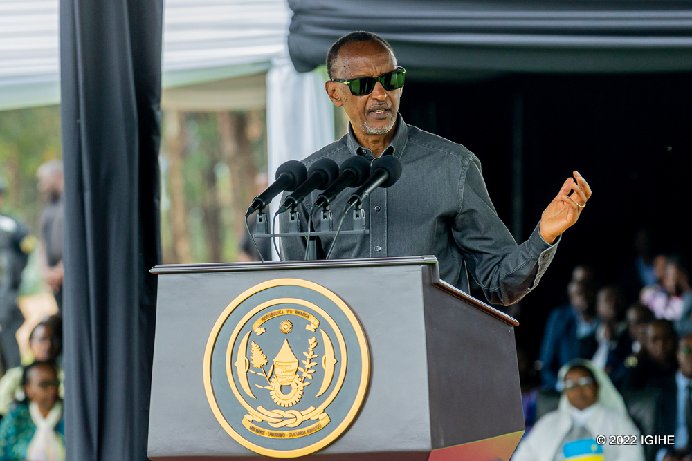 Perezida Kagame yasabye abaturage gukomeza kugira uruhare mu kwicungira umutekano no mu bufatanye bugamije gutuma iterambere rigerwaho