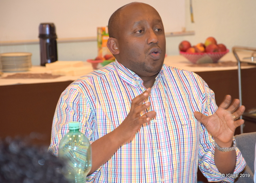 Vedaste Musoni uyobora Diaspora avuga ijambo