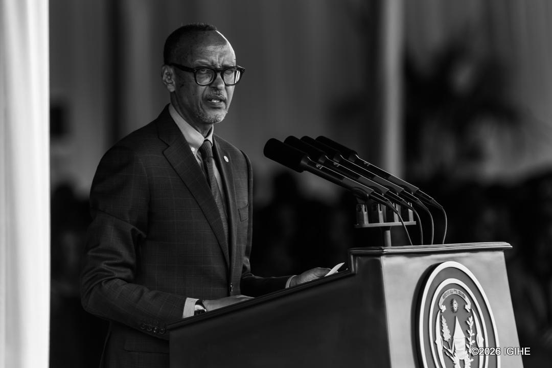 Perezida Kagame yasabye Abapolisi kugendera kure ruswa n'ibindi bikorwa bishobora gutuma batuzuza neza inshingano zabo