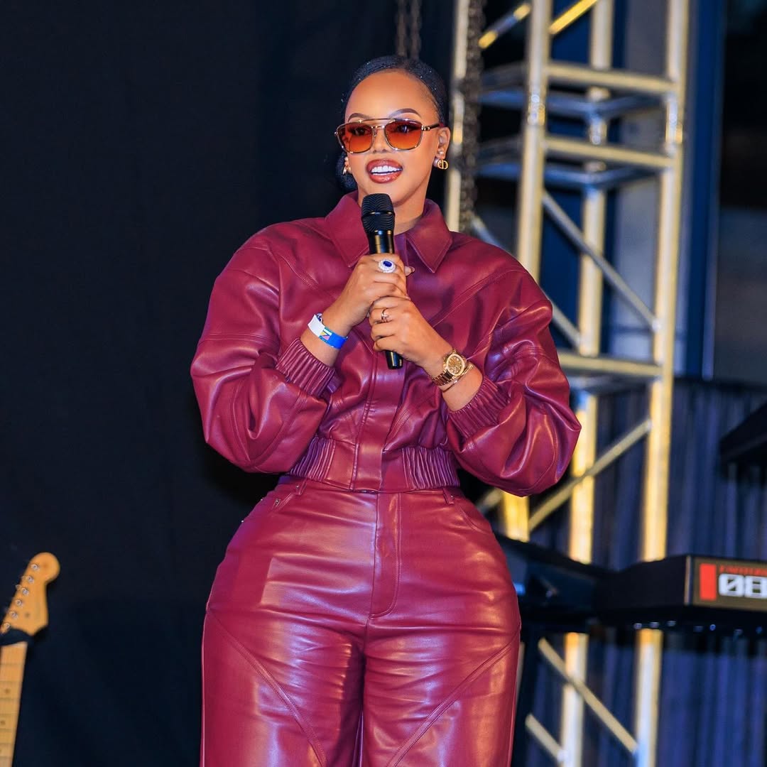 Mutesi Jolly na we yiyongereye ku byamamare byaguze imodoka nshya