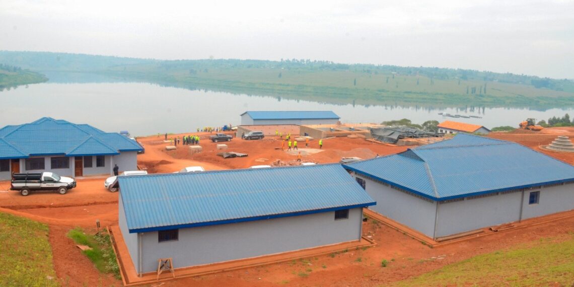 Ab'i Gatsibo ntibumva impamvu bakigorwa n’ibura ry’amazi kandi igice cy’uruganda rwa Muhazi cyaruzuye