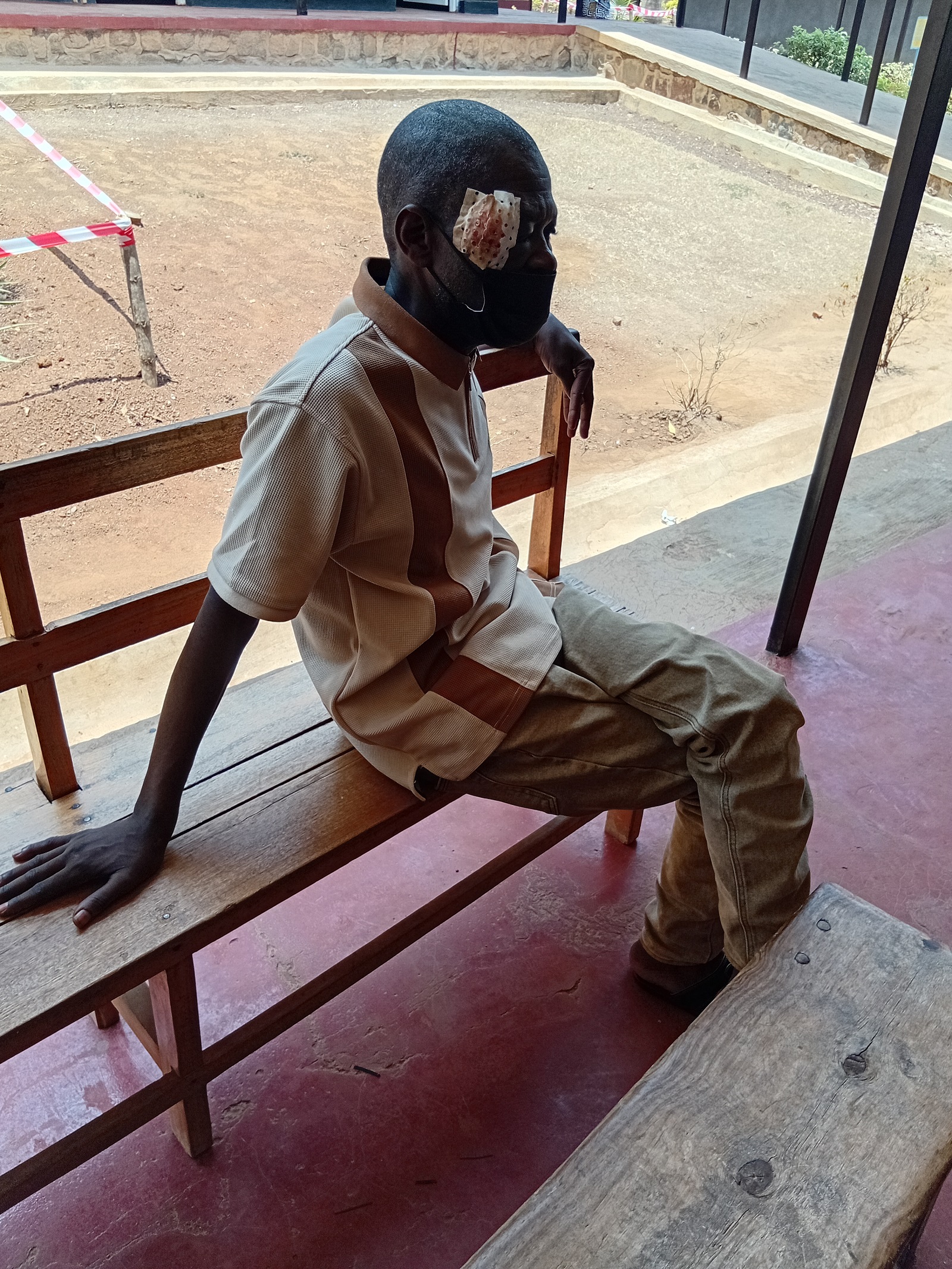 Abakora urugomo bakomeretsa abo bategeye mu muhanda