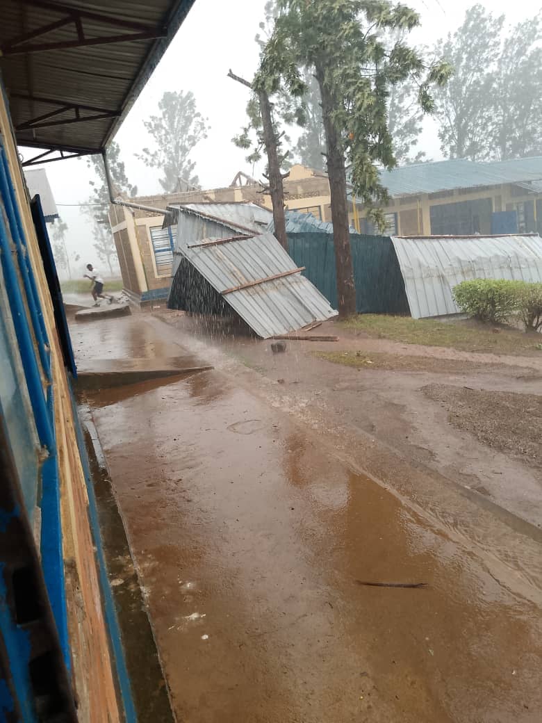 Icyumba cy'ishuri kimwe na cyo cyagurutse
