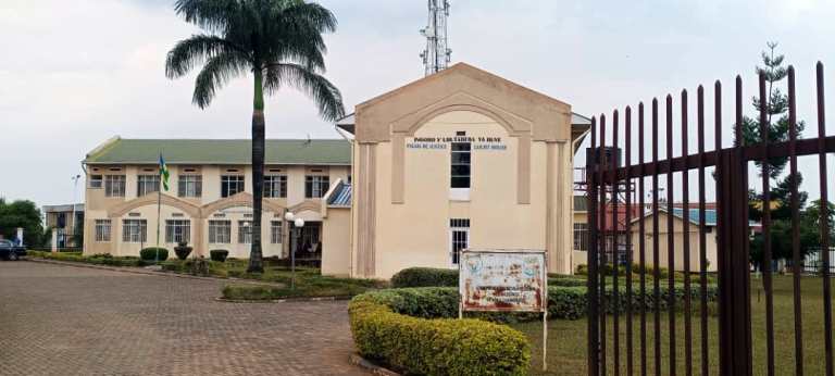 Urukiko rwafatiye icyemezo abarimo uwagiye kwishyuza ubuyobozi amafaranga ko yishe umuntu