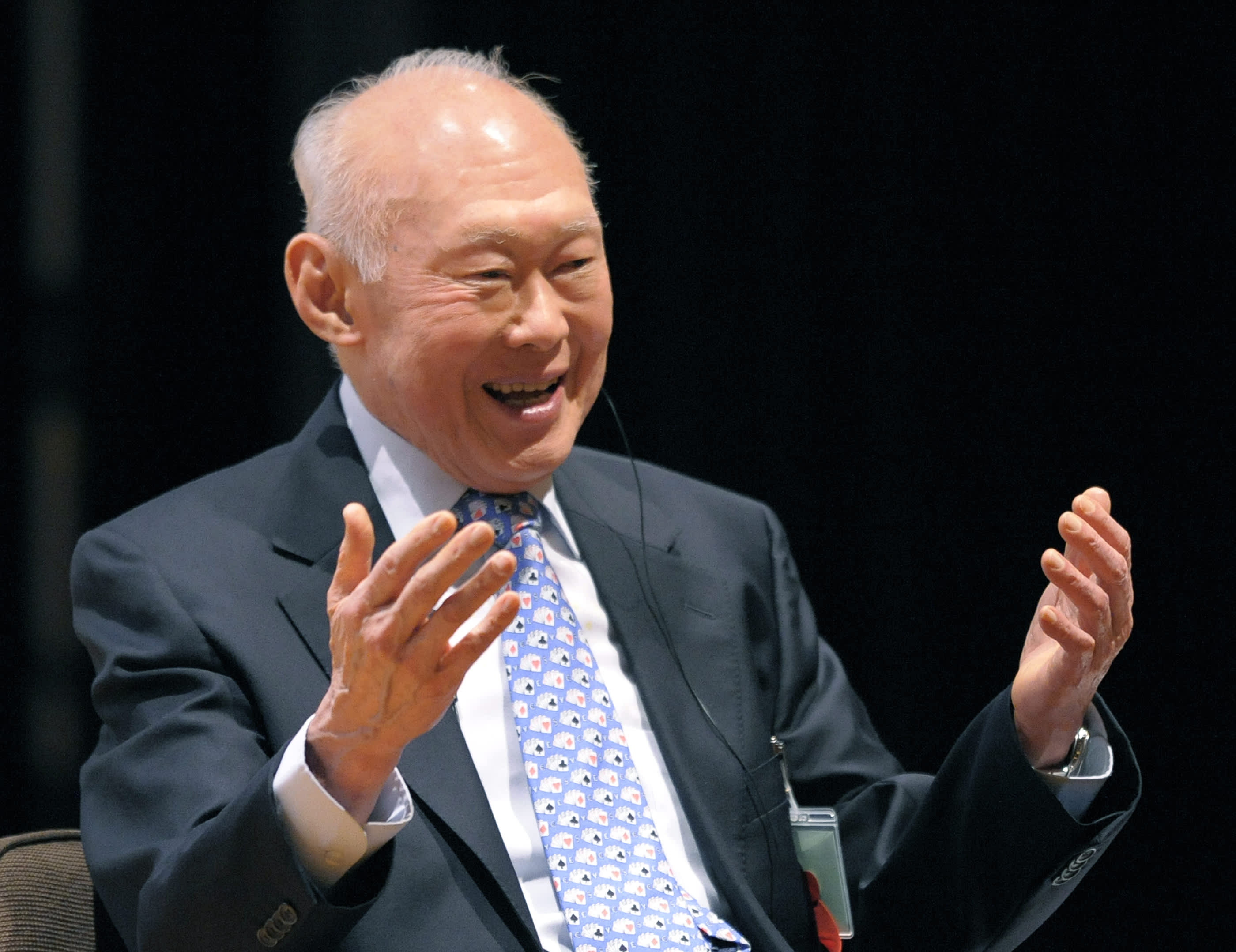 Lee Kuan Yew wabaye Minisitiri w'Intebe wa Singapore kuva mu 1959 kugera mu 1990, afatwa nk'umwe mu bayobozi bakomeye babayeho ku Isi, aho yafashije igihugu cye kuva mu bikennye cyikinjira mu bikize