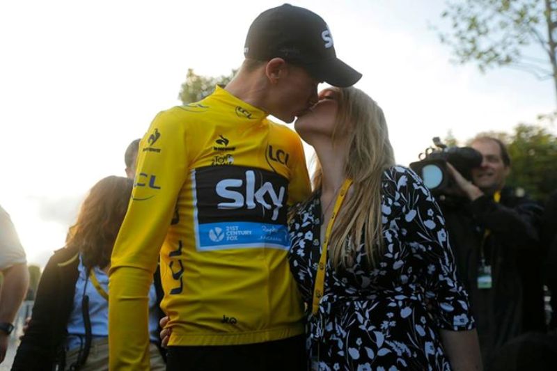 Nyuma y'isiganwa, Froome yashimiwe n'umugore we Michelle witegura kubyara umuhungu