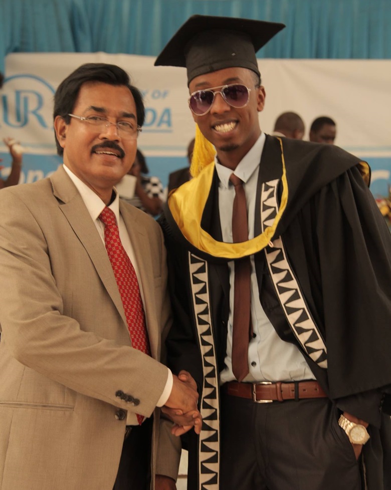 Hano yari kumwe n'umuyobozi wa CBE