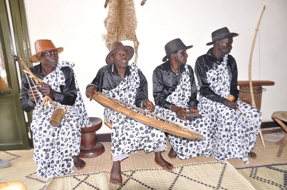 Abasaza barimo Mushabizi bazobereye mu muziki gakondo w'u Rwanda