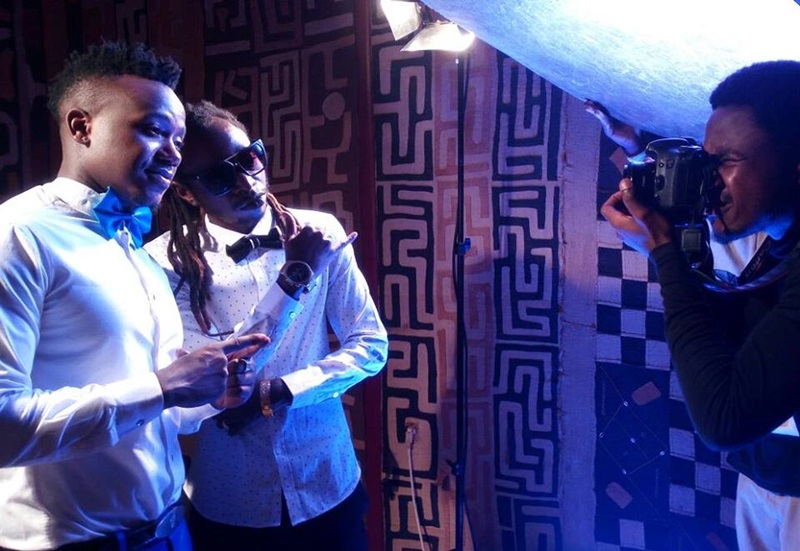 Mani Martin yanasohoye indirimbo yakoranye na Rafiki yitwa So Serious
