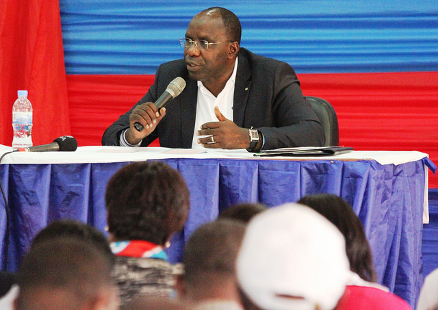 Minisitiri w’intebe Dr Habumuremyi yanenze abanyamuryango ba FPR Inkotanyi bagambaniye igihugu