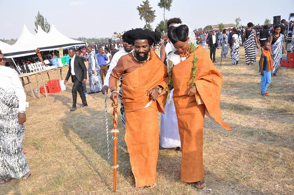 Iki cyatsi bagiciyemo ibice bibiri kimwe cyoherezwa iwabo w'umukobwa ikindi kijyanwa iwabo wa Rutanga mbere y'uko baryamana