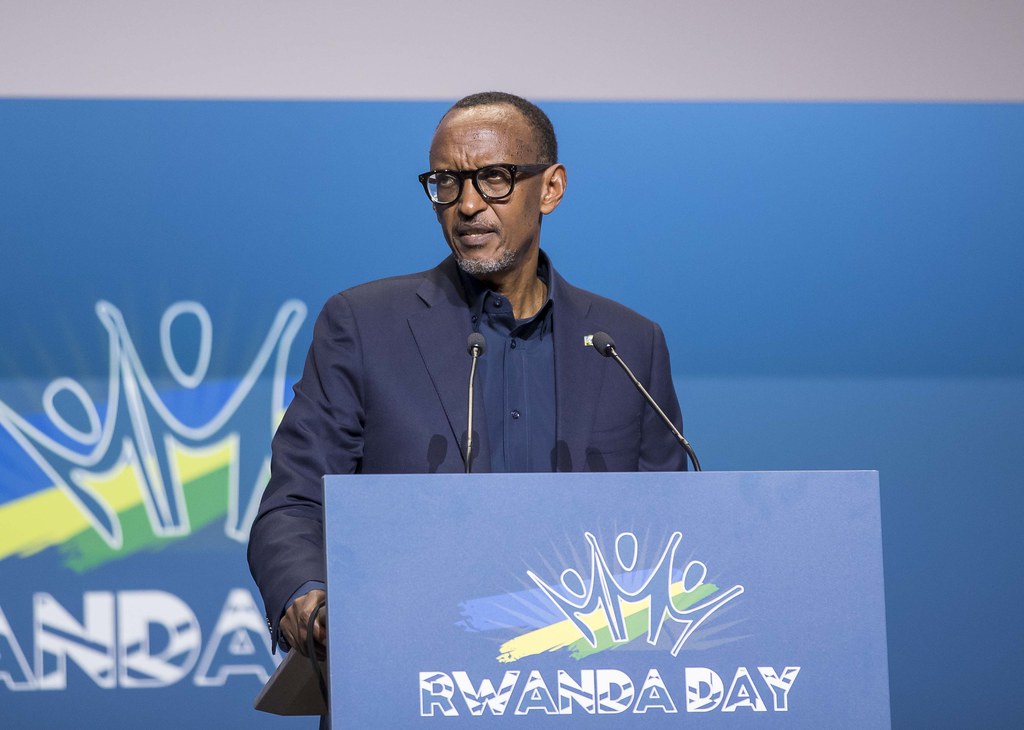 Perezida Kagame yavuze ko guhura Abanyarwanda bakaganira nta kinegu kirimo