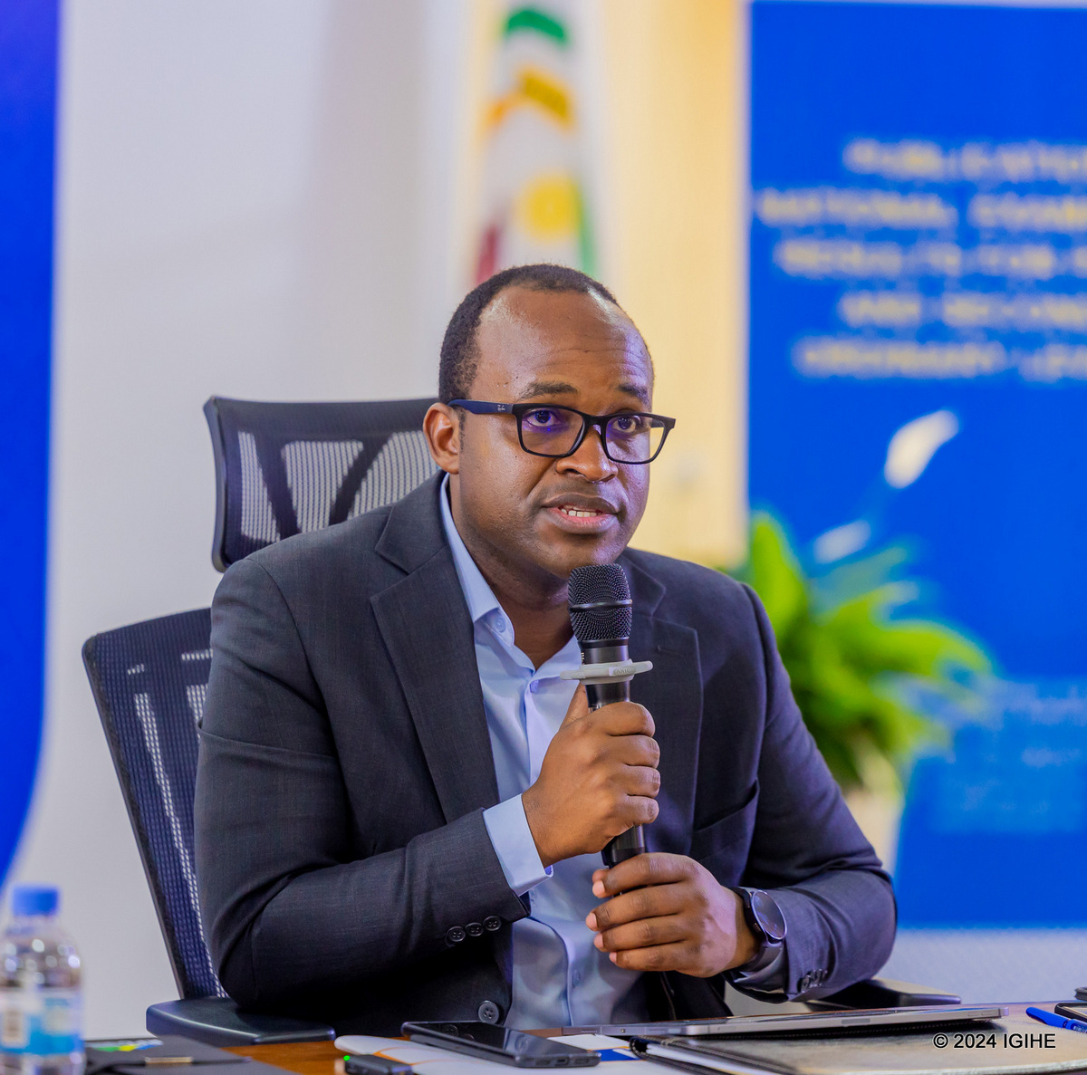 Minisitiri w’Uburezi Twagirayezu Gaspard yagaragaje ko guhana umwana hababajwe umubiri bitemewe