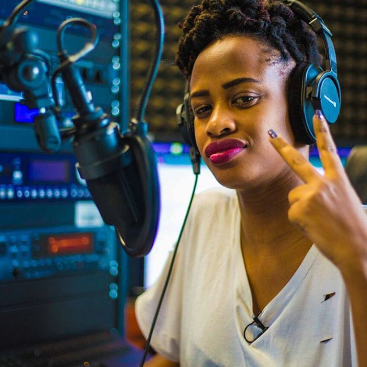 Anita Pendo ni umunyamakuru wa RBA muri Magic FM