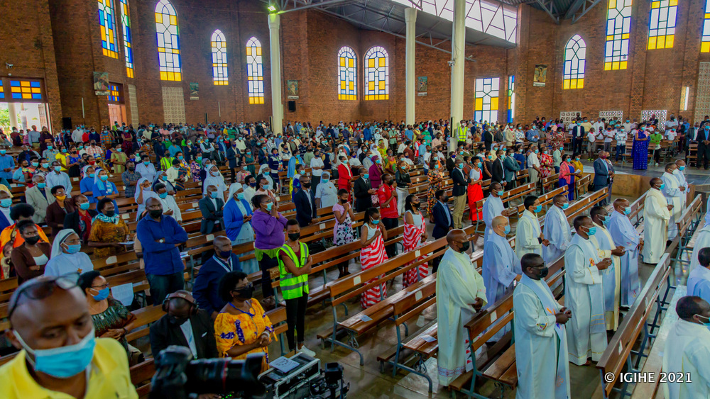 Iyi Misa yitabiriwe n'abakirisitu Gatolika batandukanye