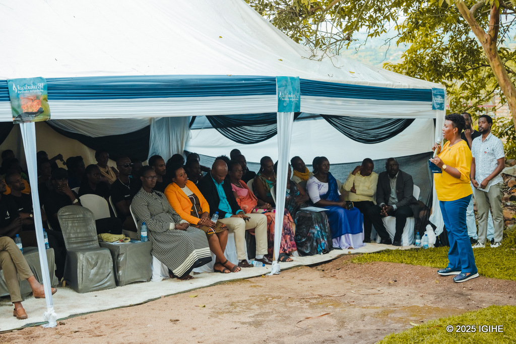 Ubuyobozi bw'Akarere ka Rwamagana bwasabye abakiri bato gushishikarira kwandika amateka y'igihugu