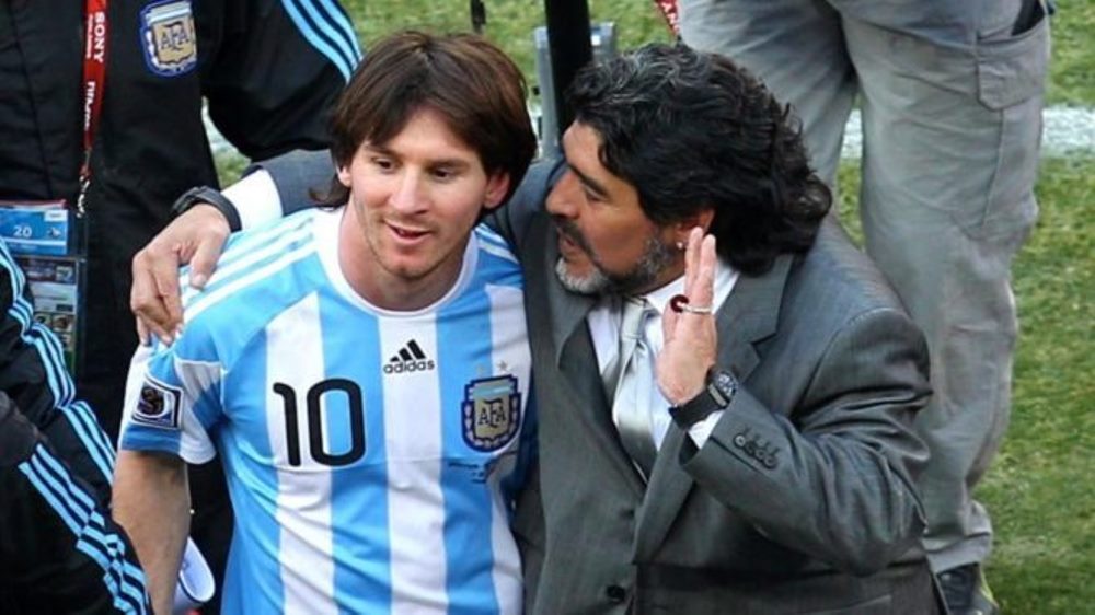 Umuhungu wa Maradona yavuze ko se adakwiye kugereranywa na Messi kuko we ari ikivejuru