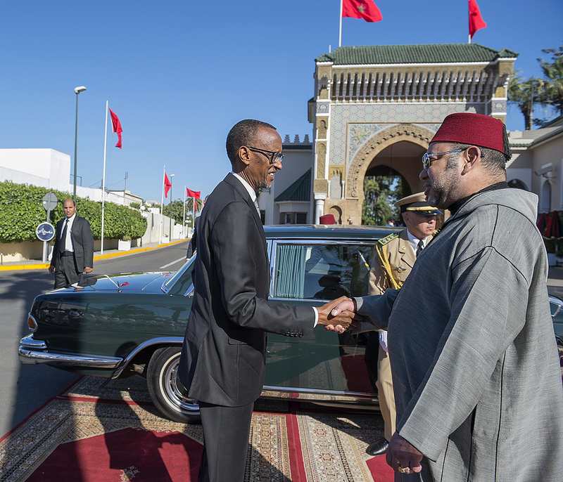 Perezida Kagame ubwo yakirwaga n'Umwami wa Maroc