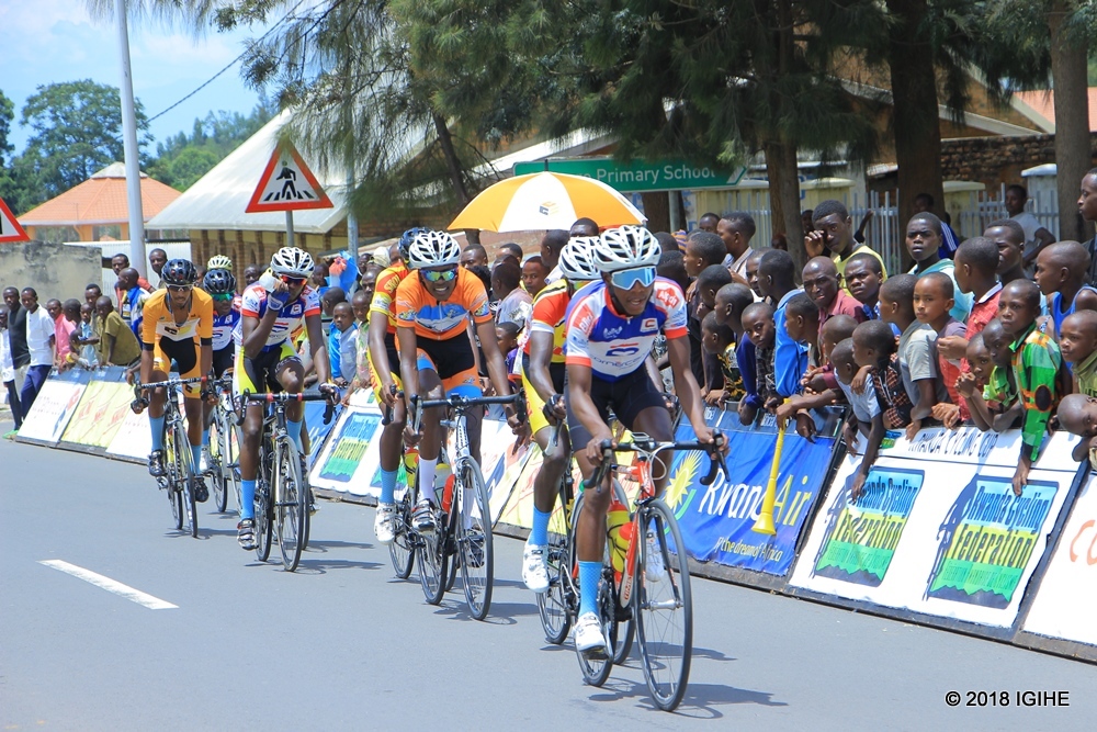 Eric Manizabayo bita Karadiyo niwe wari uyoboye igikundi binjira mu Mujyi wa Karongi