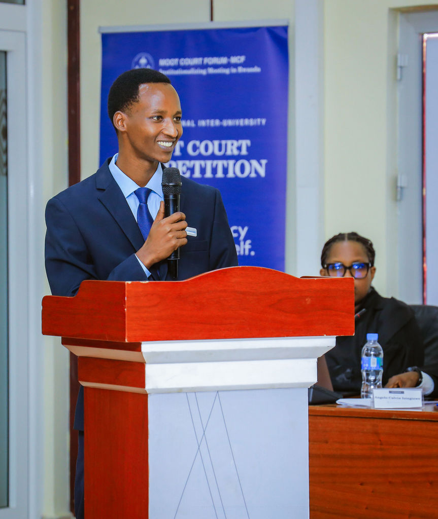 Perezida wa Moot Court Forum, Belard Igiramahoro, yagaragaje ko yashinze iri huriro agamije gufasha abanyeshuri bagenzi be