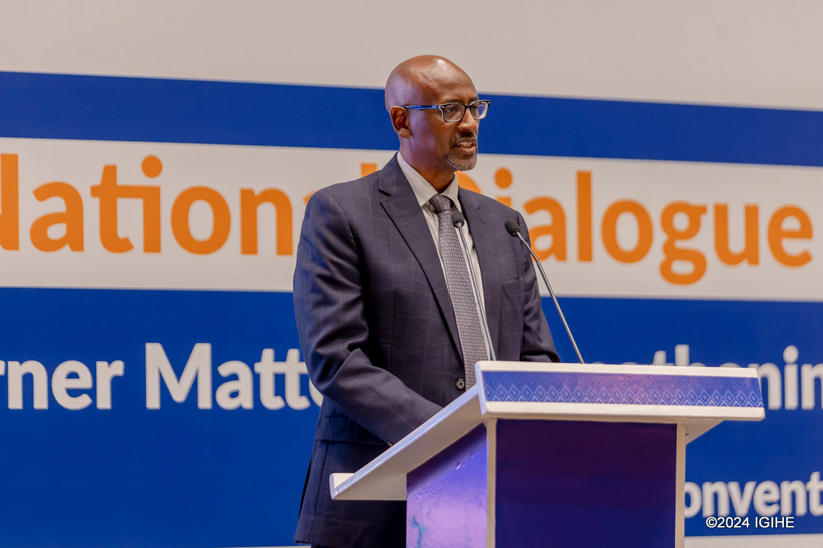 Minisitiri w'Uburezi, Joseph Nsengimana yavuze ko bari gutegura umushinga uzafasha kumenya abanyeshuri bafite ubumuga butagaragara