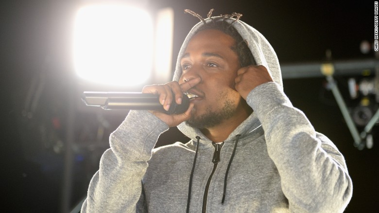 Kendrick Lamar ari ku isonga mu bahataniye ibihembo uyu mwaka
