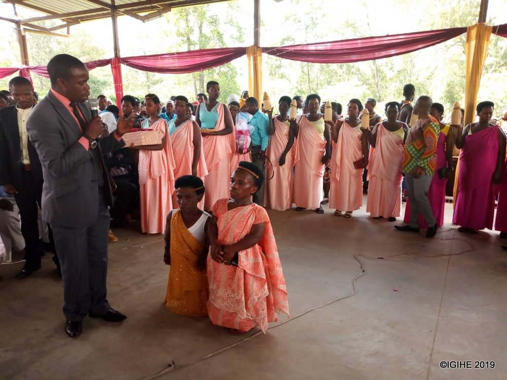 Mu muhango wo gusaba byari binogeye ijisho