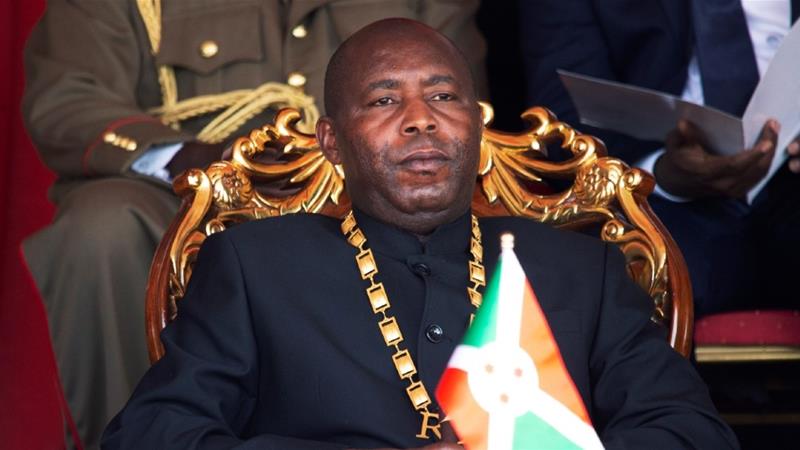 Imodoka ya Perezida Ndayishimiye yatewe amabuye ubwo yari mu nzira ava mu rugendo rw’akazi yari yagiriye mu ntara ya Kayanza