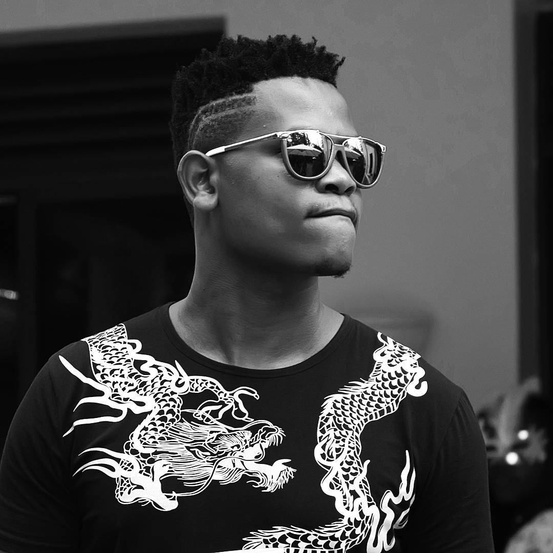 Bruce Melody yari amaze iminsi muri Nigeria