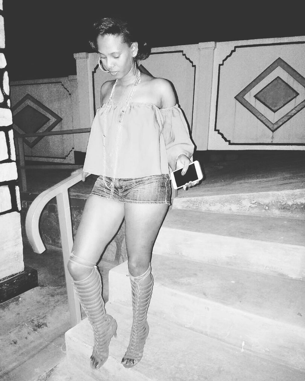 Kuri iyi foto nabwo Asinah yayitukiweho mu ntangiriro z'iki cyumweru